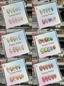 Sara:Beautiful Handmade Nails Open InLive