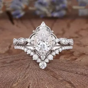 Elegant Stackable Engagement Ring for Girlfriend - Cubic Zirconia Droplet Crown, Floral Edges, Artificial Gemstone Couple Ring, Suitable for Daily & Wedding Wear, Elegant Engagement Ring