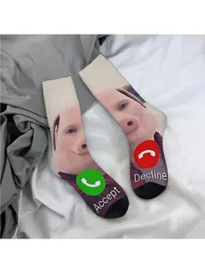 1 Pair Hip Hop Vintage Creative John Pork Is Calling 1 Crazy Men's compression Socks Unisex Fit Casual Street Style Seamless Printed Unique Print Funny Novelty Happy Crew Sock Fashionable Socks