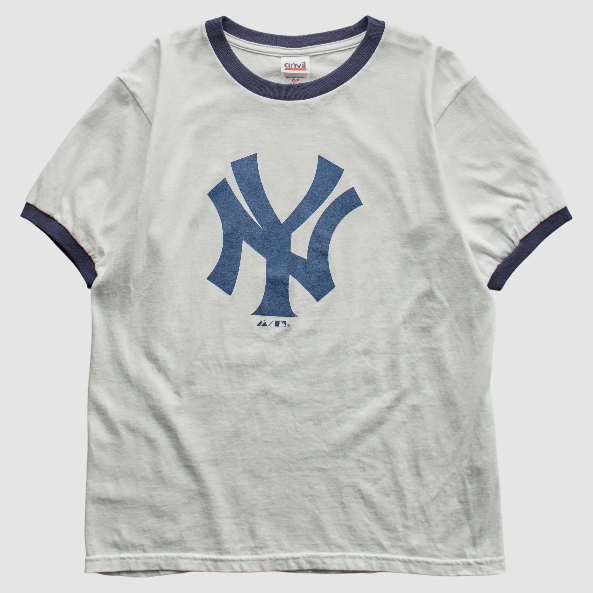 New York Yankees Majestic 2010 T-Shirt - White - XS