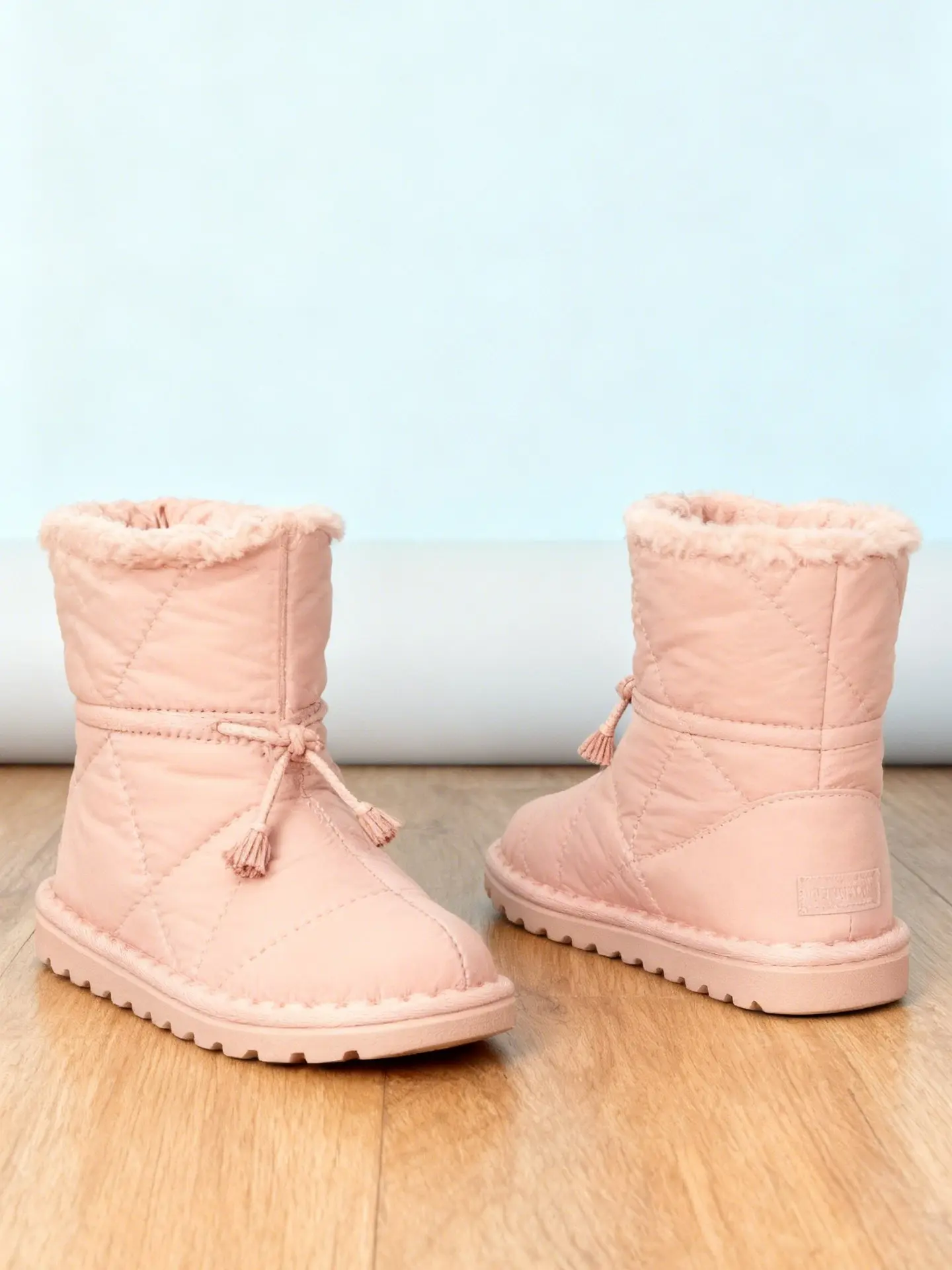 Women's Lightweight Warm Snow Boots Quilted Waterproof Ankle Winter Booties in Soft Pink