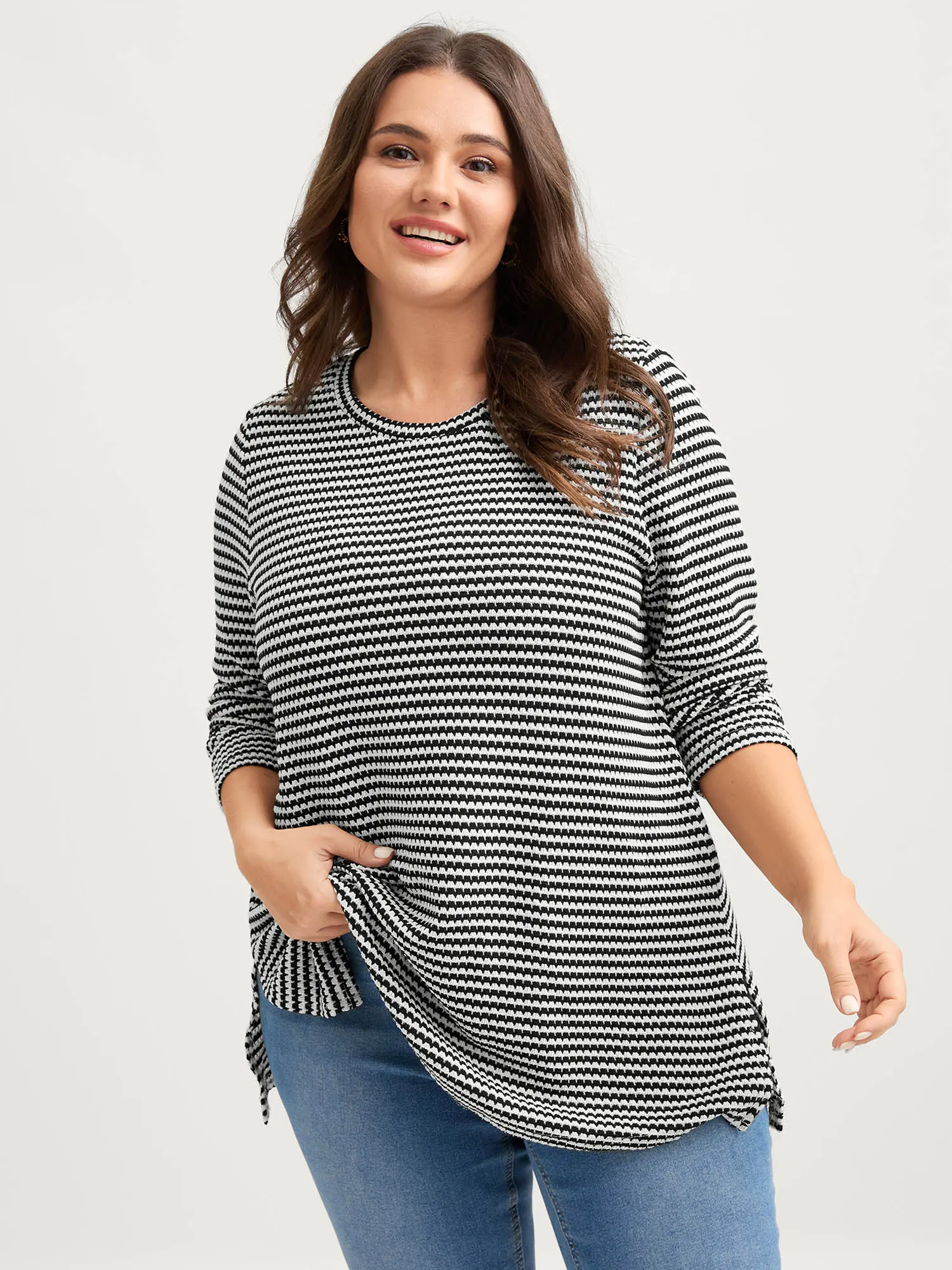 BLOOMCHIC Women's Plus Size Fitted Striped Longsleeves T-Shirt - Polyester-Elastane Blend, Round Neck, Geometric Texture, Medium Stretch, Split Hem, Comfy Casual Mom Top, Low Iron, Affordable Fashion, [M-6X] 2026 Summer Swimweek Pick (Womenswear), Plus Si