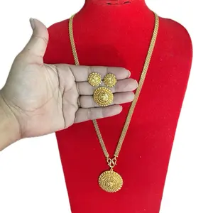 Elegant Gold Plated Jewelry Set - Includes Chain Necklace, Matching Earstuds and Adjustable Finger Ring, Elegant Jewelry Set