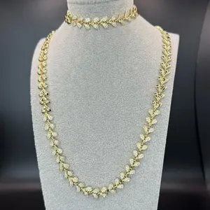 Gold Plated Set Jewelry for Women - 20 Inch Necklace & 7.5 Inch Bracelet with Decorative Design CODE:SET1708