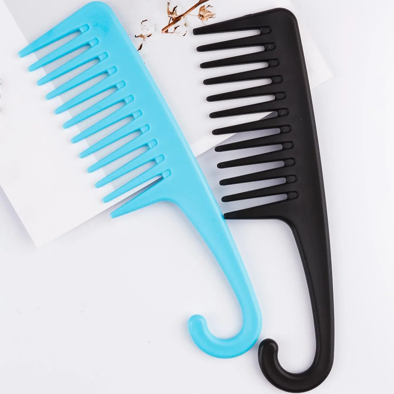 2pcs Wide Tooth Comb, Shower Comb With Hook For Curly Hair, Detangling Hair Comb With Handgrip For Curly, Wavy, Hair Detangling Brush, Hair Detangler, Hair Tool