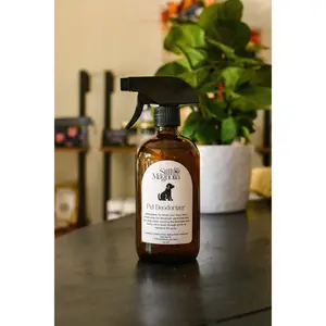 Pet and Furniture Deodorizer - Cedarwood