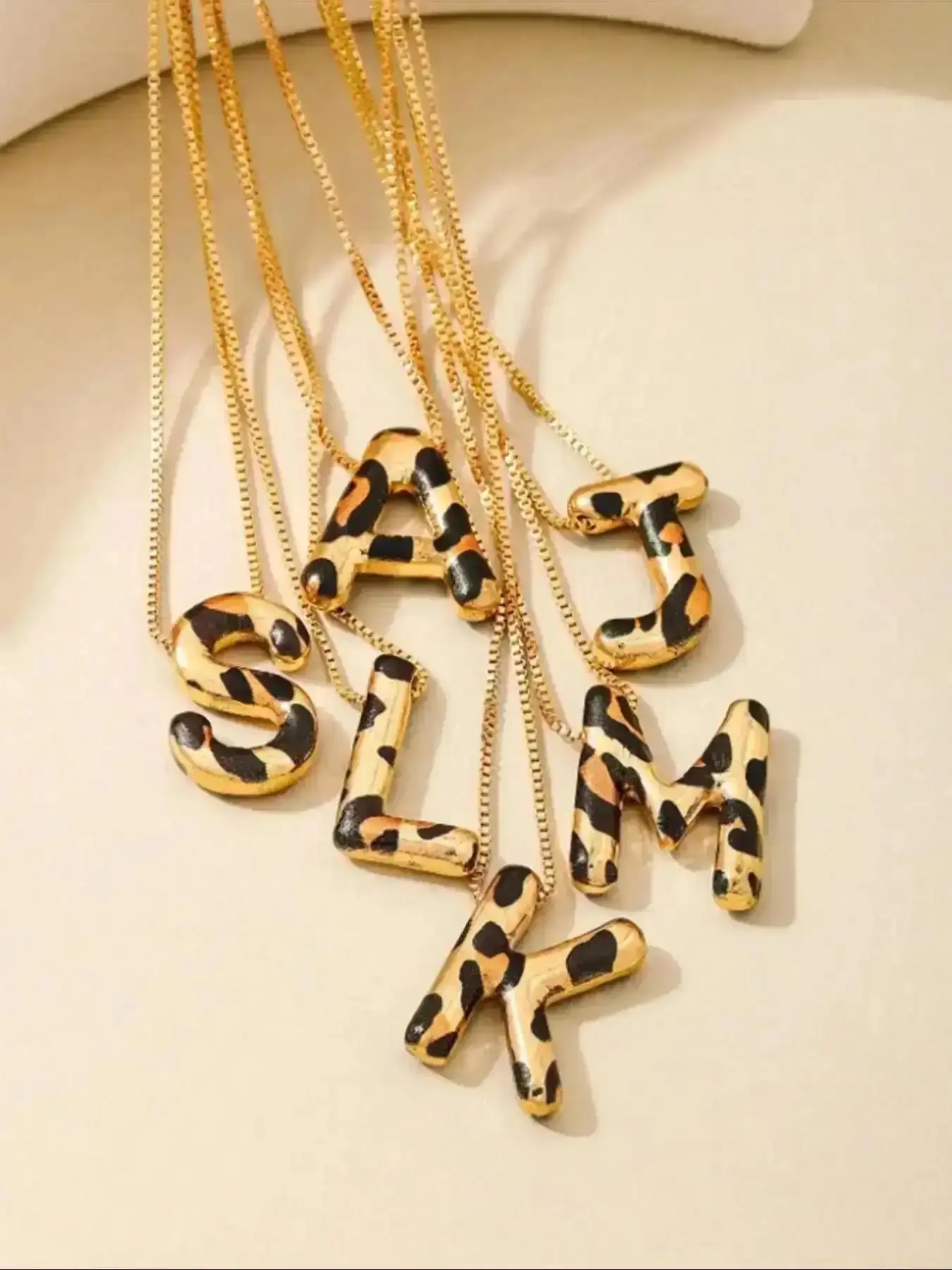 Women's Leopard Print Letter Pendant Necklace Initial Metal Alphabet Chain Jewelry Casual Daily Wear Accessory Perfect Gift Idea Adjustable Fashion Glamorous Trendy Timeless Luxury Sophisticated Piece Chic