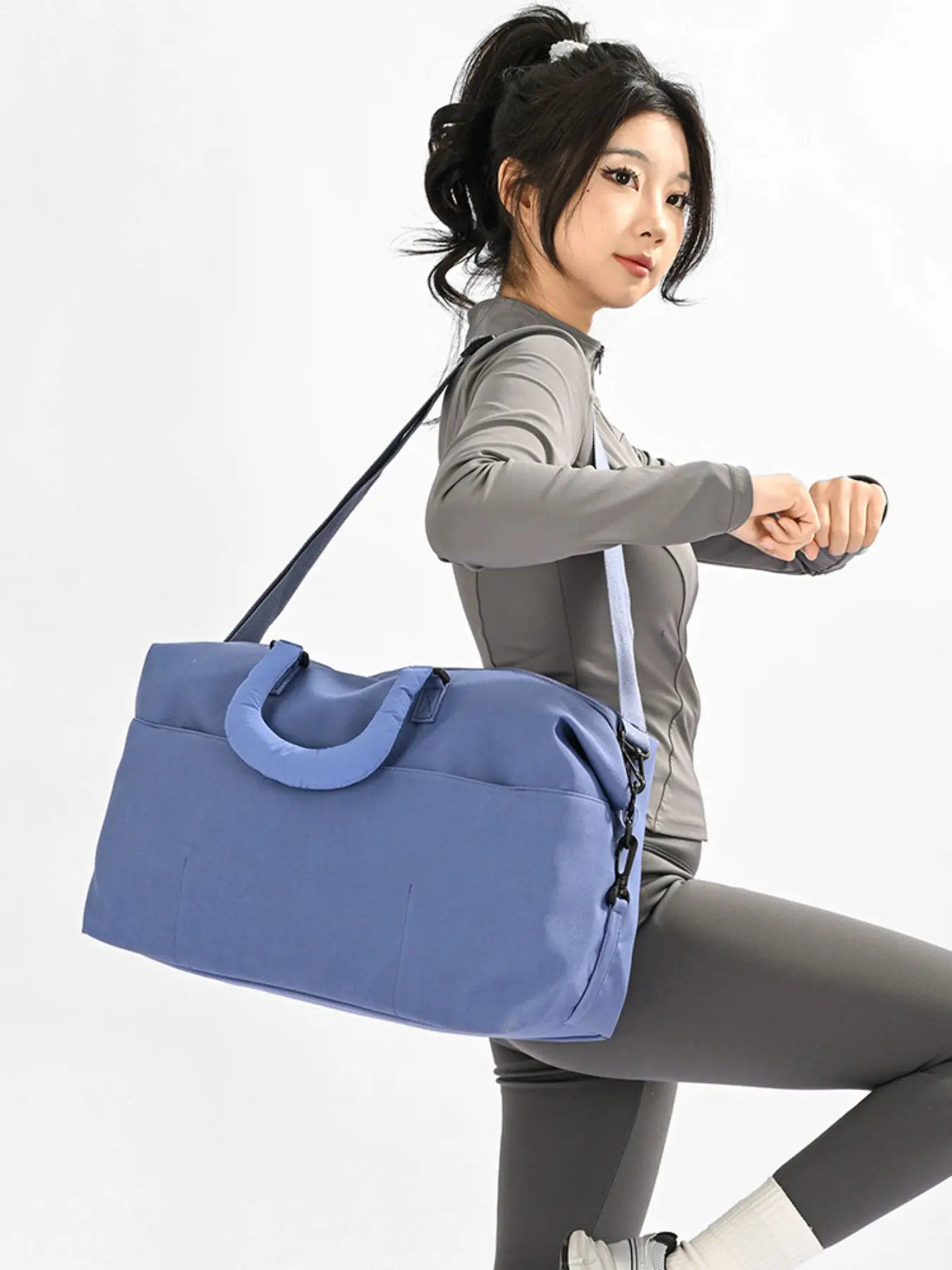 Short trip bag handbag large capacity multi-functional sports yoga bag Travel Duffle Bag dry and wet separation independent shoe compartment, tote bags for school, tote bag for work, Athletic Bag Travel Duffel