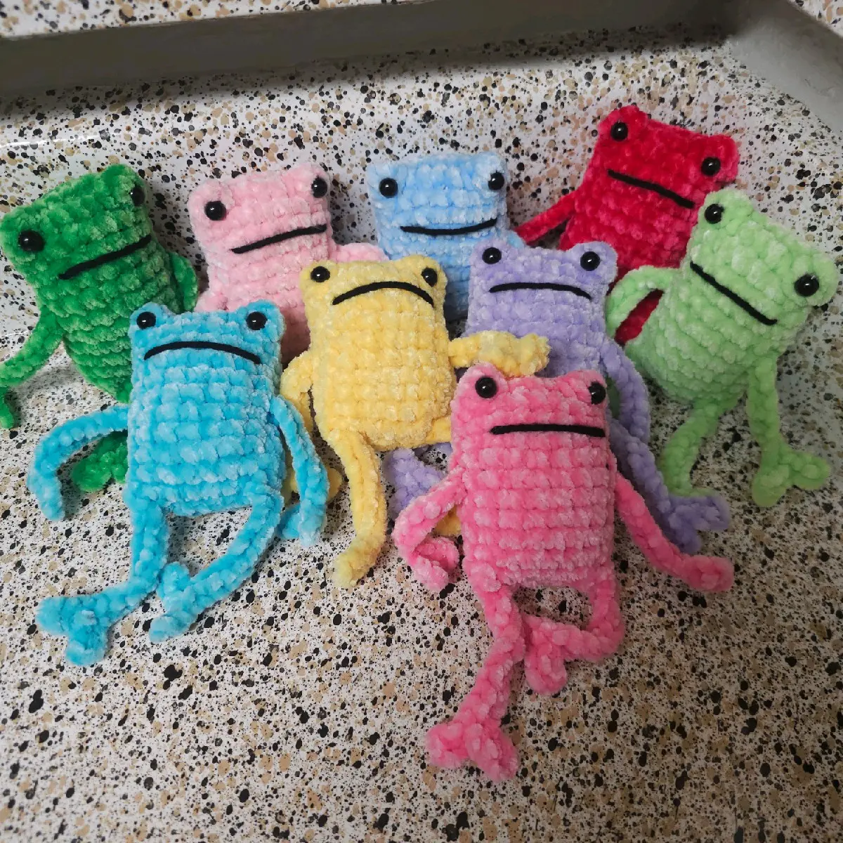 Crochet Leggy Froggies