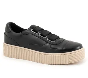 Trotters Bliss Leather Sneaker
