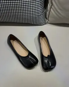 Everyday Tabi Split-Toe Shoes, Soft Leather Slip-On Flats, Comfy Casual Footwear for Women