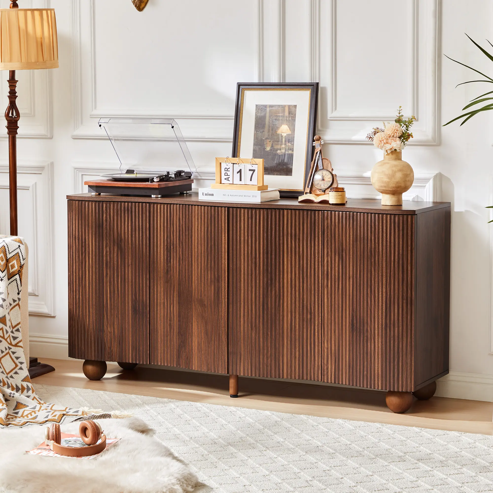 Giratree 58" Fluted Sideboard Buffet Cabinet, Curved Wave Large Storage Console Cabinet with 4 Doors and Adjustable Shelves, Wood Mid Century Modern Coffee Bar Cabinets for Living Room Hallway Kitchen