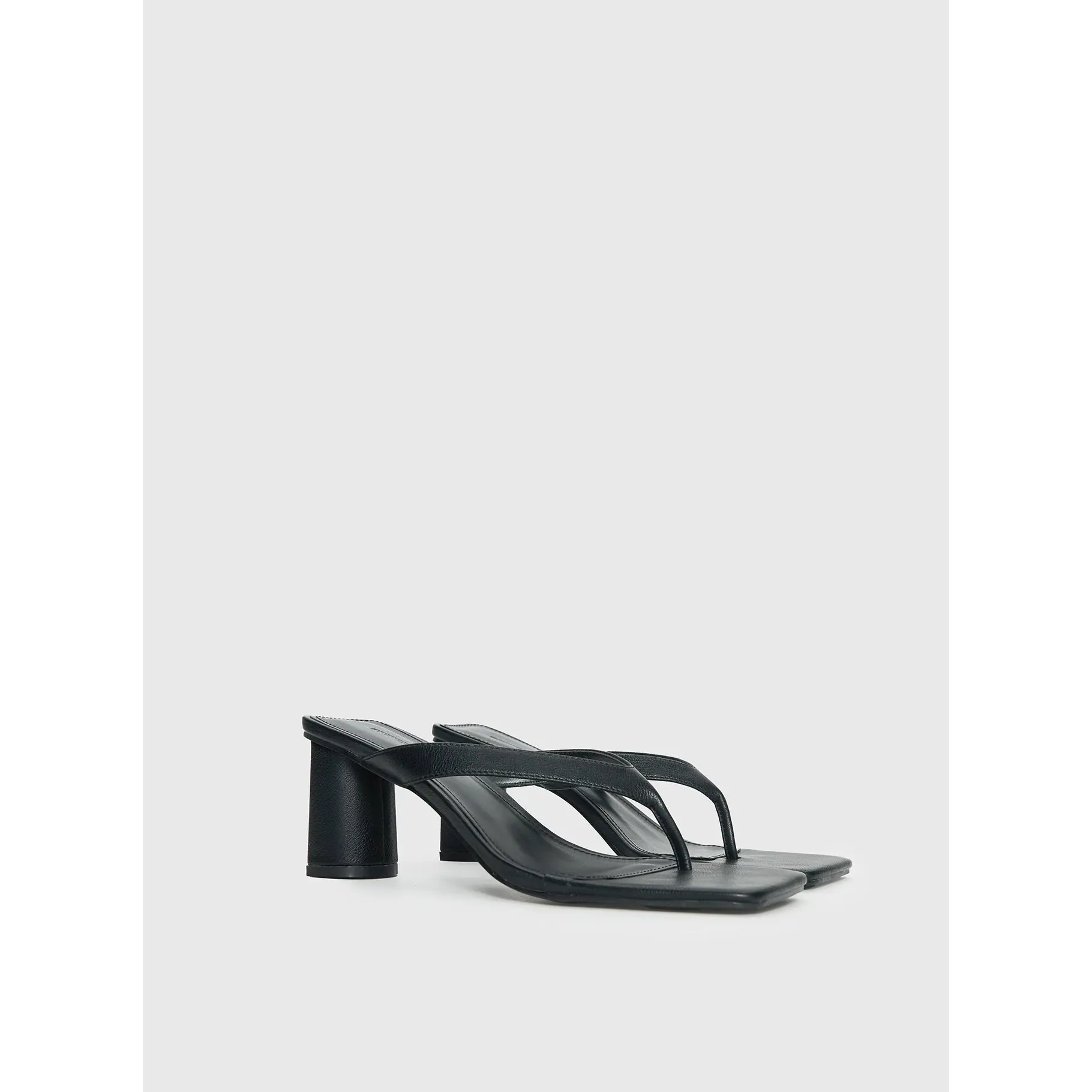 The Mona Heels Black