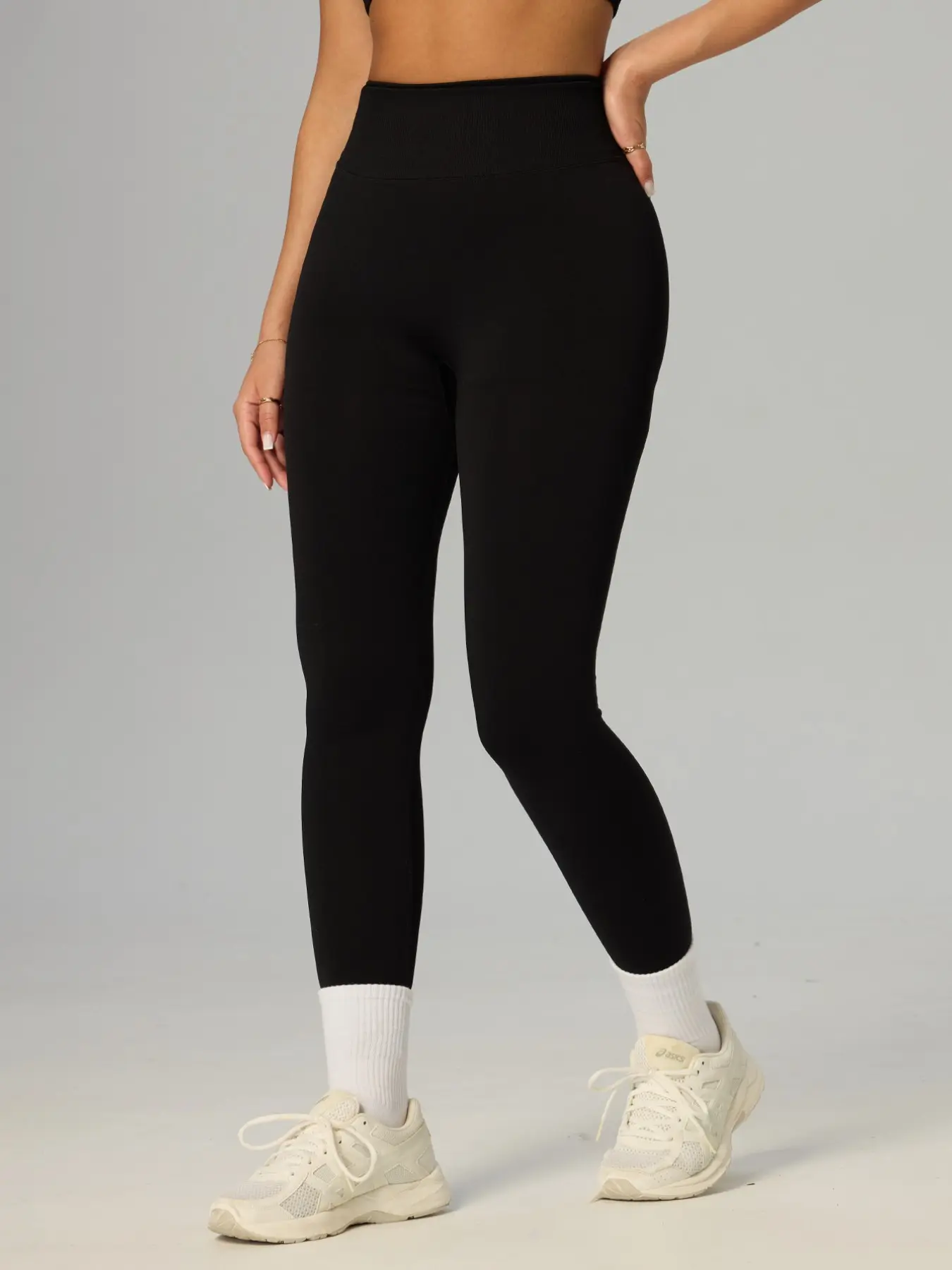 High-Waisted Butt-Lift Seamless Sports Tight Pants, High Waisted Leggings, High Rise Leggings, High Stretch Leggings, Glute Enhancing Leggings, Ideal for Fitness and Yoga, Solid Color Slimming Comfortable Workout Wear, Activewear for Fitness