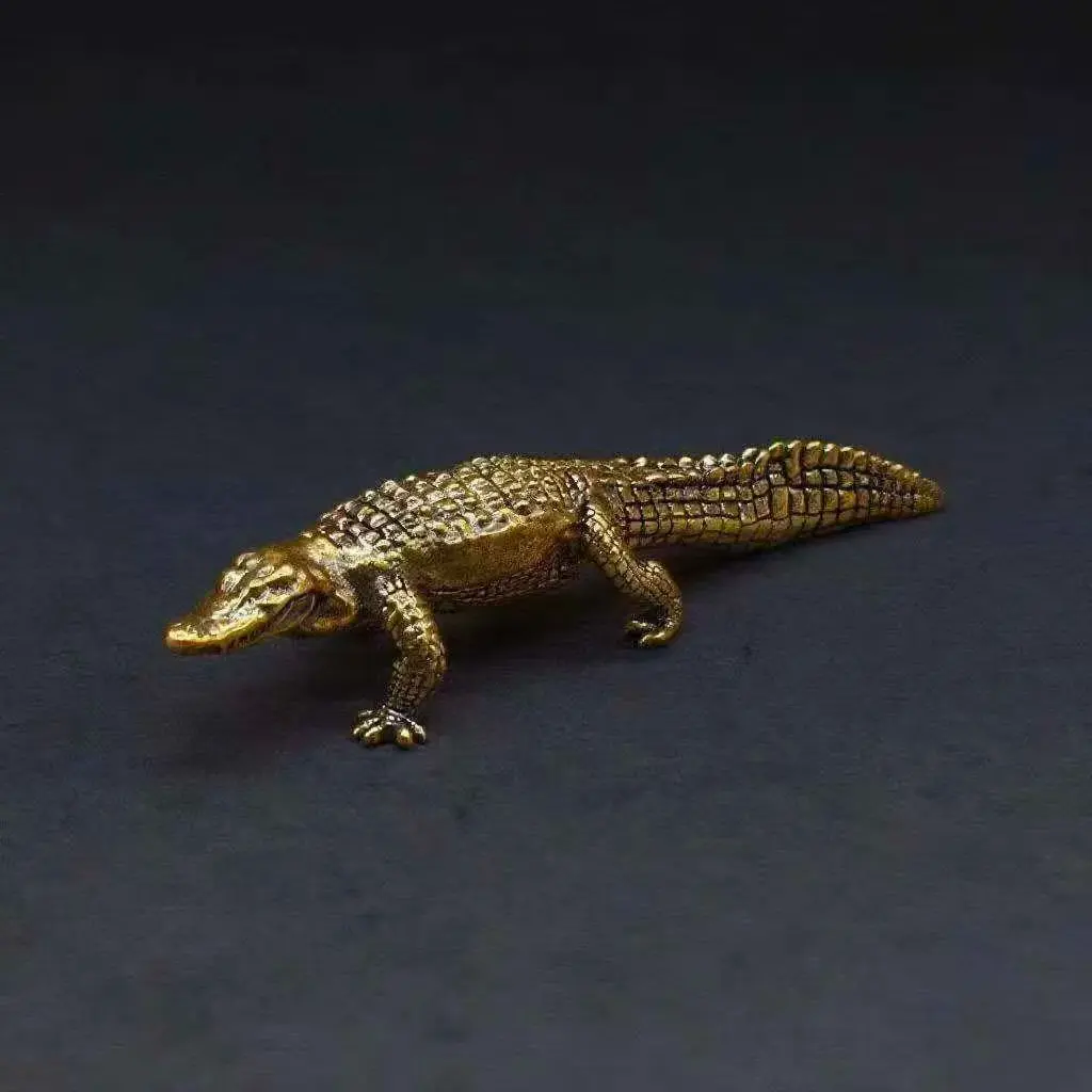 Vintage Brass Crocodile Figurine, Desktop Bookshelf Decoration, Holiday Gift Ocean Animal Statue, Christmas Present, Solid Metal Decor, Decorative Ornaments