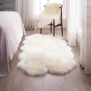 Creative Faux Wool Long Pile Rug, Fluffy Bedside Rug, Fluffy Area Rug, Soft Comfortable Living Room Sofa Coffee Table Mat, Warm Skin-Friendly, Perfect for Bedroom Balcony