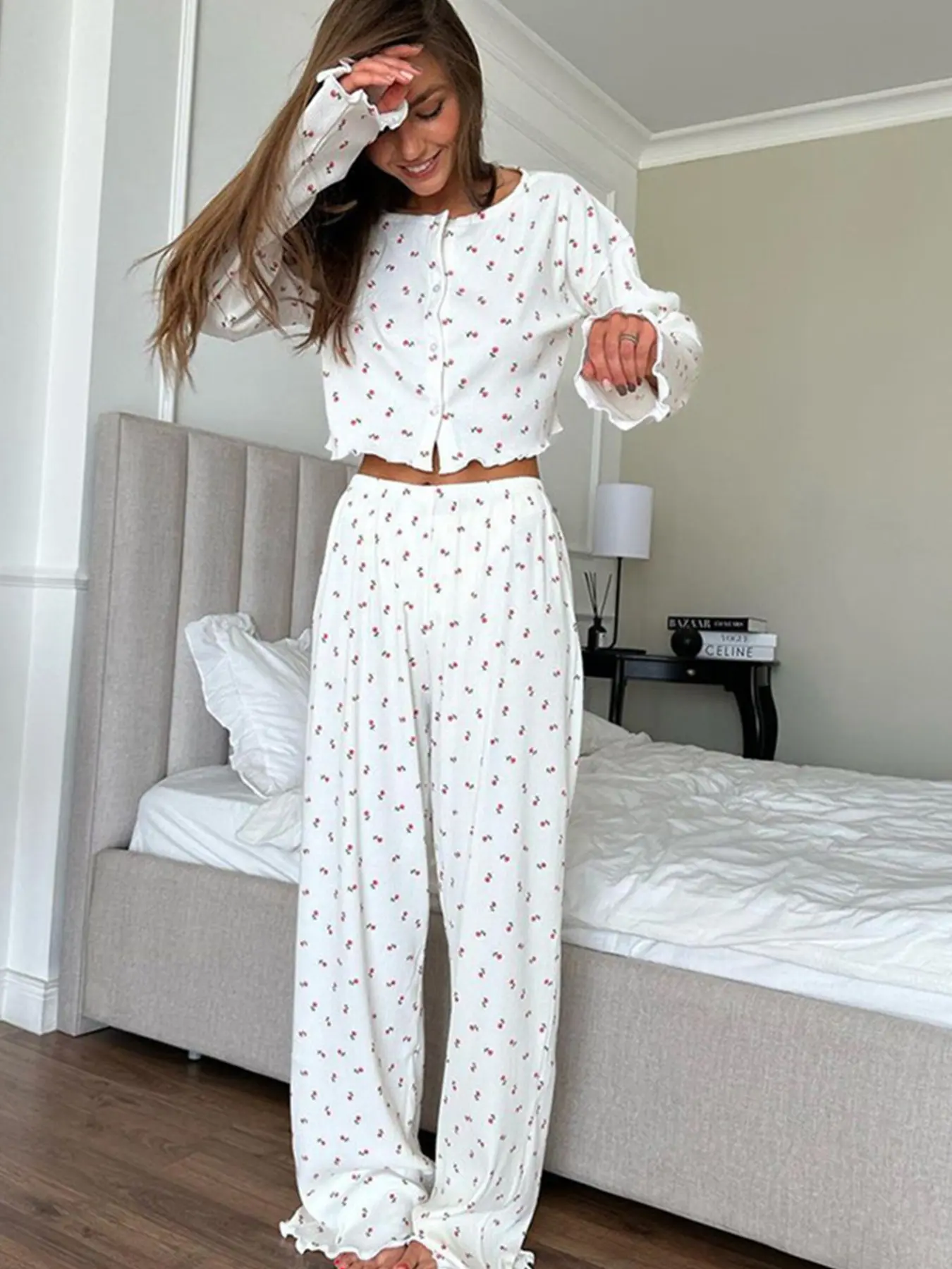 Women's Ditsy Floral Print Knit Soft Casual Loungewear Homewear Knitted Pajama Set Nightwear - Cropped Ruffled Long-Sleeve Cardigan & Wide-Leg Pants in White Pjs