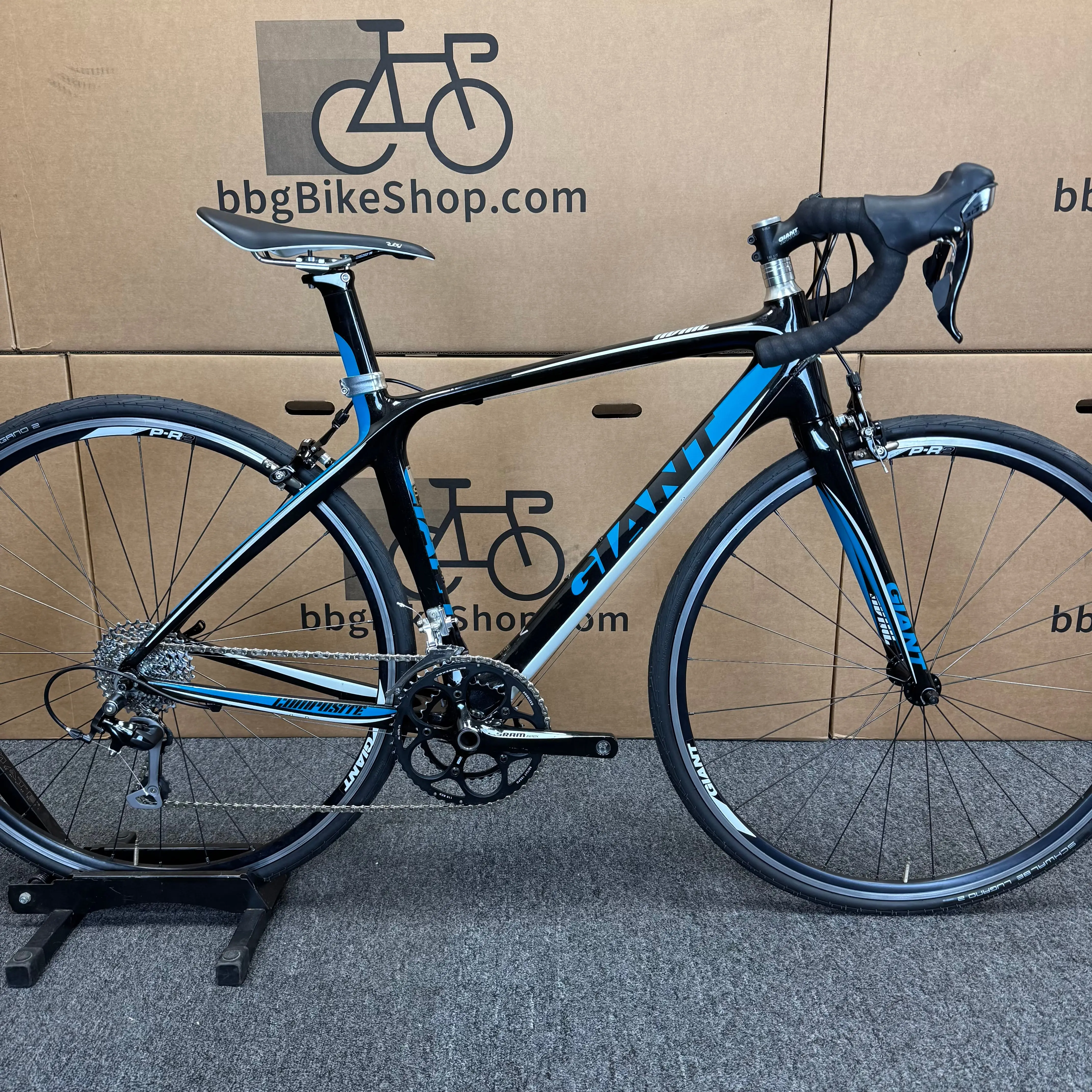 Used Giant Avail Composite 2, Women's Carbon Fiber Road Bike-2012, Small 52cm (