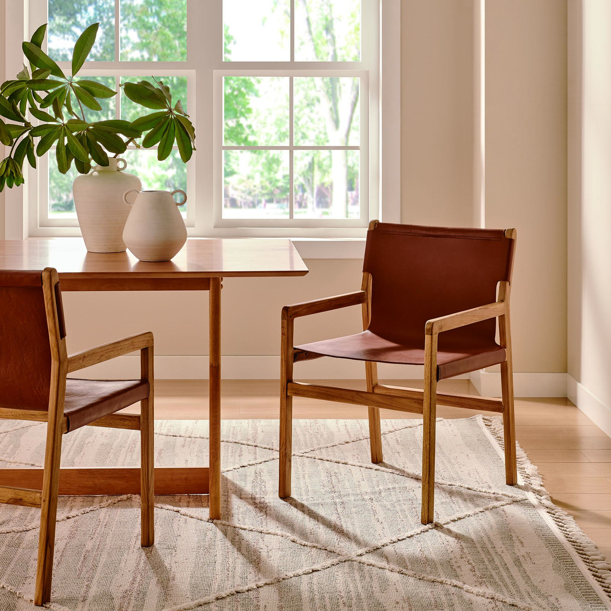 Orín   Leather Dining Chair in Chestnut Tan