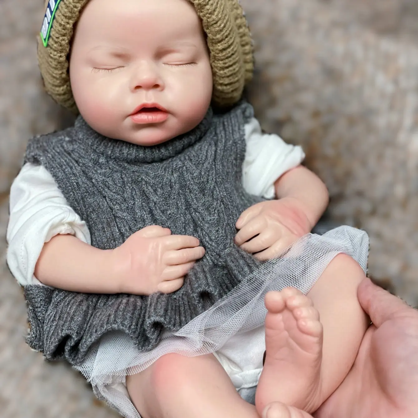 Reborn doll, 20 inches, fully soft silicone body; reborn girl/boy; lifelike newborn doll; includes birth certificate and accessories; a perfect Christmas and birthday gift for children ages 3+.