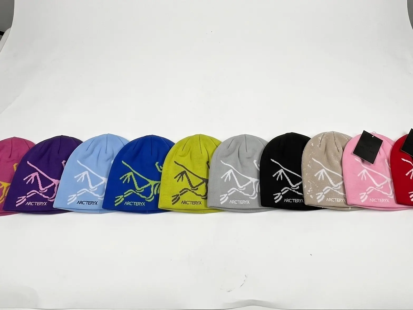 Arcteryx Bird Head Logo Knit Beanie Multi-Color Variant Grid | Cozy Thermal Warm Winter Skull Cap | Unisex Gorpcore Outdoor Apparel