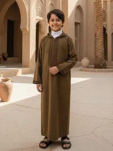 Muslim Boy Hooded Long Djellaba with Embroidered Zipper, Long Sleeve Side Pockets, Suitable for 8-12 Years, Comfortable Fashion