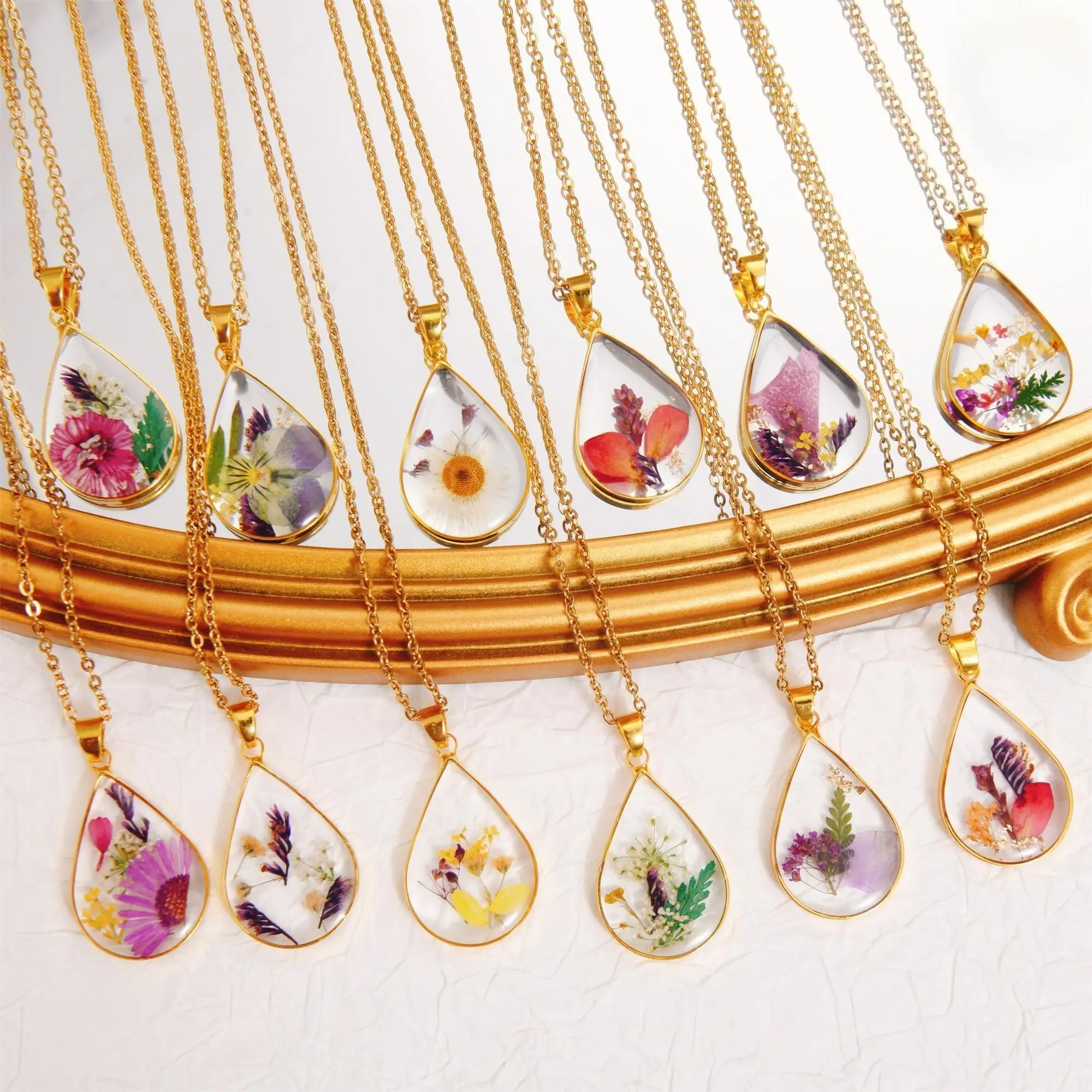 Gold/Silver Birth Month Floral Necklace,Teardrop/ Round Shape,Real Dried Flower Jewelry,Perfect Gifts for Birthday, Summer, Vacation,Teacher