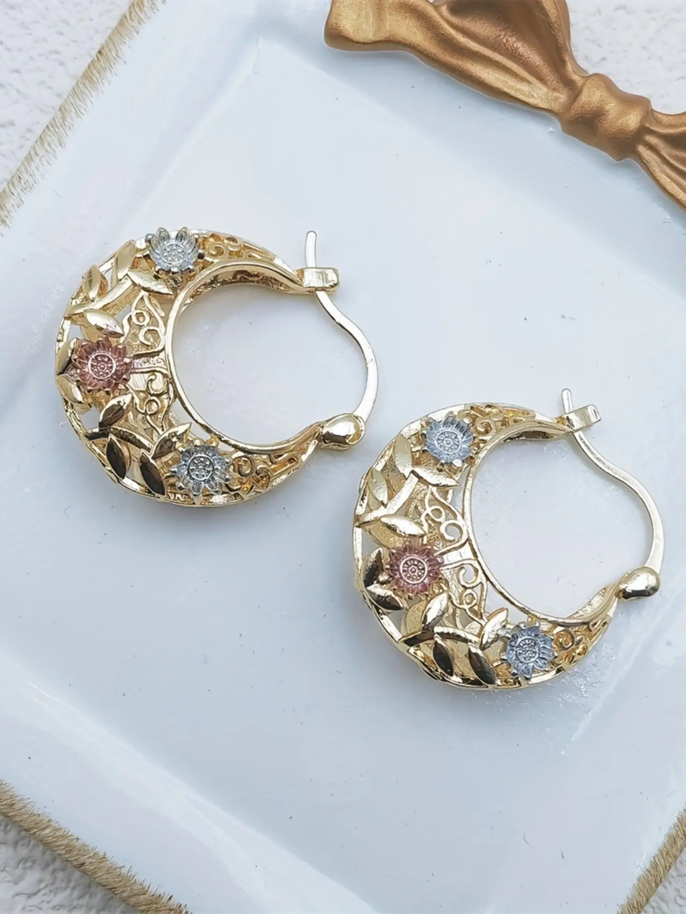 Vintage Hollow-Out Design Earrings, Fashionable Jewelry Accessories for Women, Trendy Versatile & Exquisite Jewelry for Birthday Gift, Flower Earrings, Hoop-Shape Earrings