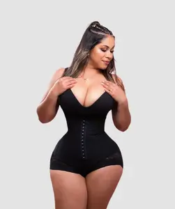 Faja Body de Alta Compresión Moldea tu figura al instante, diseñada con materiales 100% colombianos . Aplana abdomen y cintura Realza glúteos naturalmente 3 niveles de broches,  ideal para uso diario o para resaltar tu silueta en cualquier ocasión.