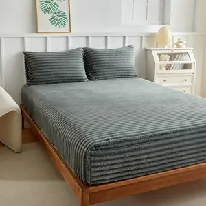 Deep Double-Sided Rabbit Fur Bedding Set, 3-Piece Includes Sheet and Pillowcases, Fitted Bed Sheet, Soft and Cozy, Suitable for Bedroom and Apartment