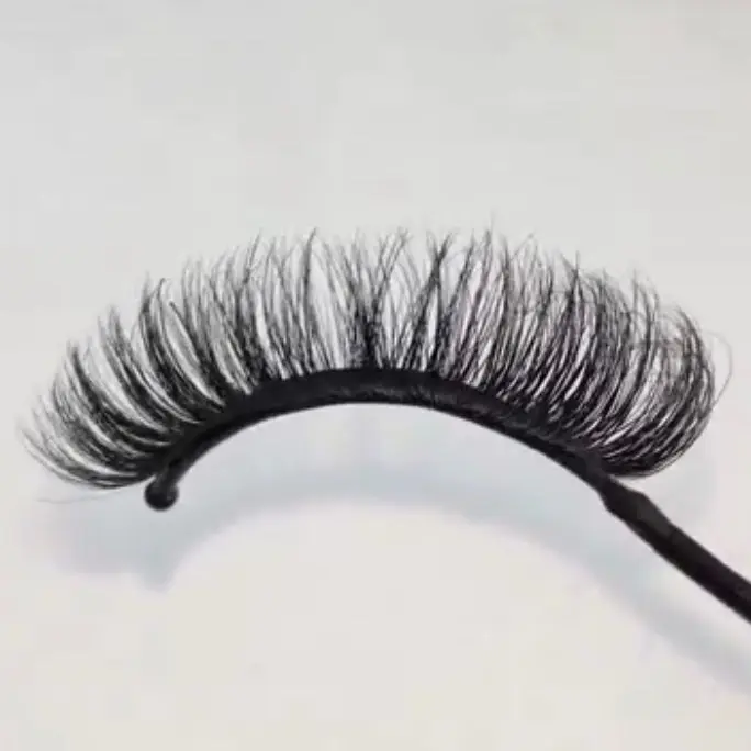 Gianna 20mm Eyelash