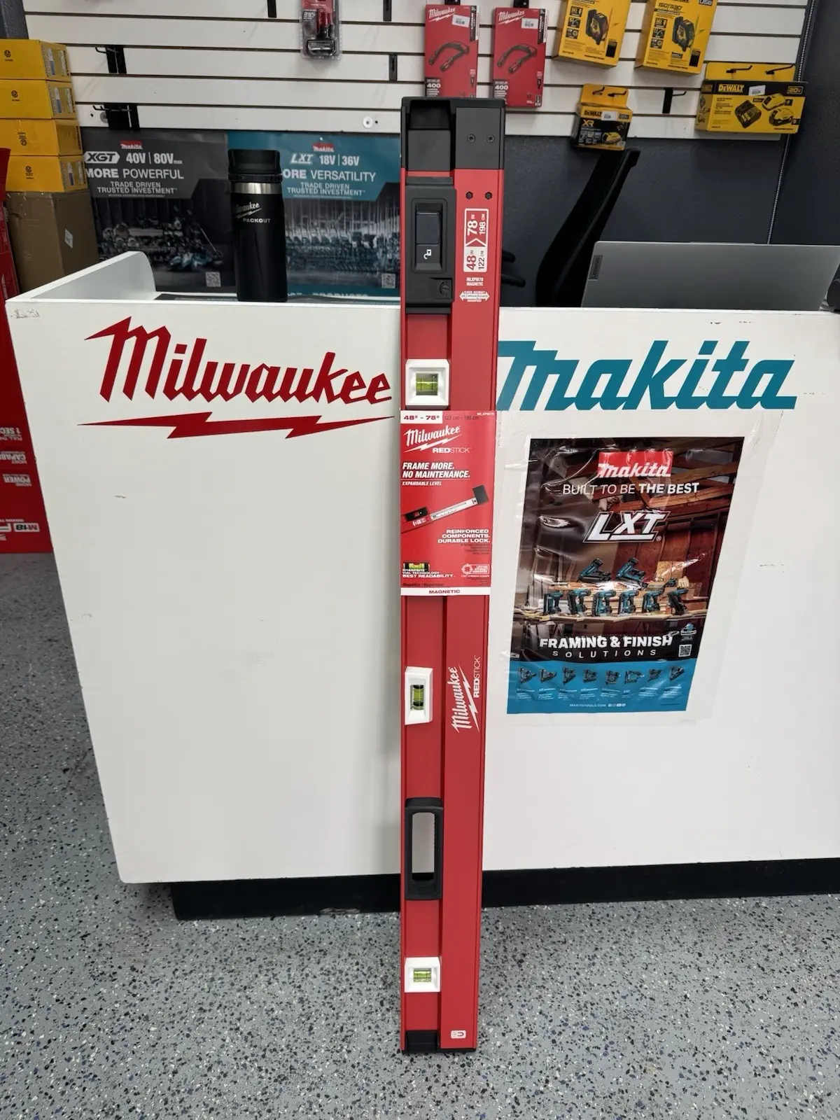 Milwaukee MLXPM78 48" - 78" REDSTICK Magnetic Expandable Level