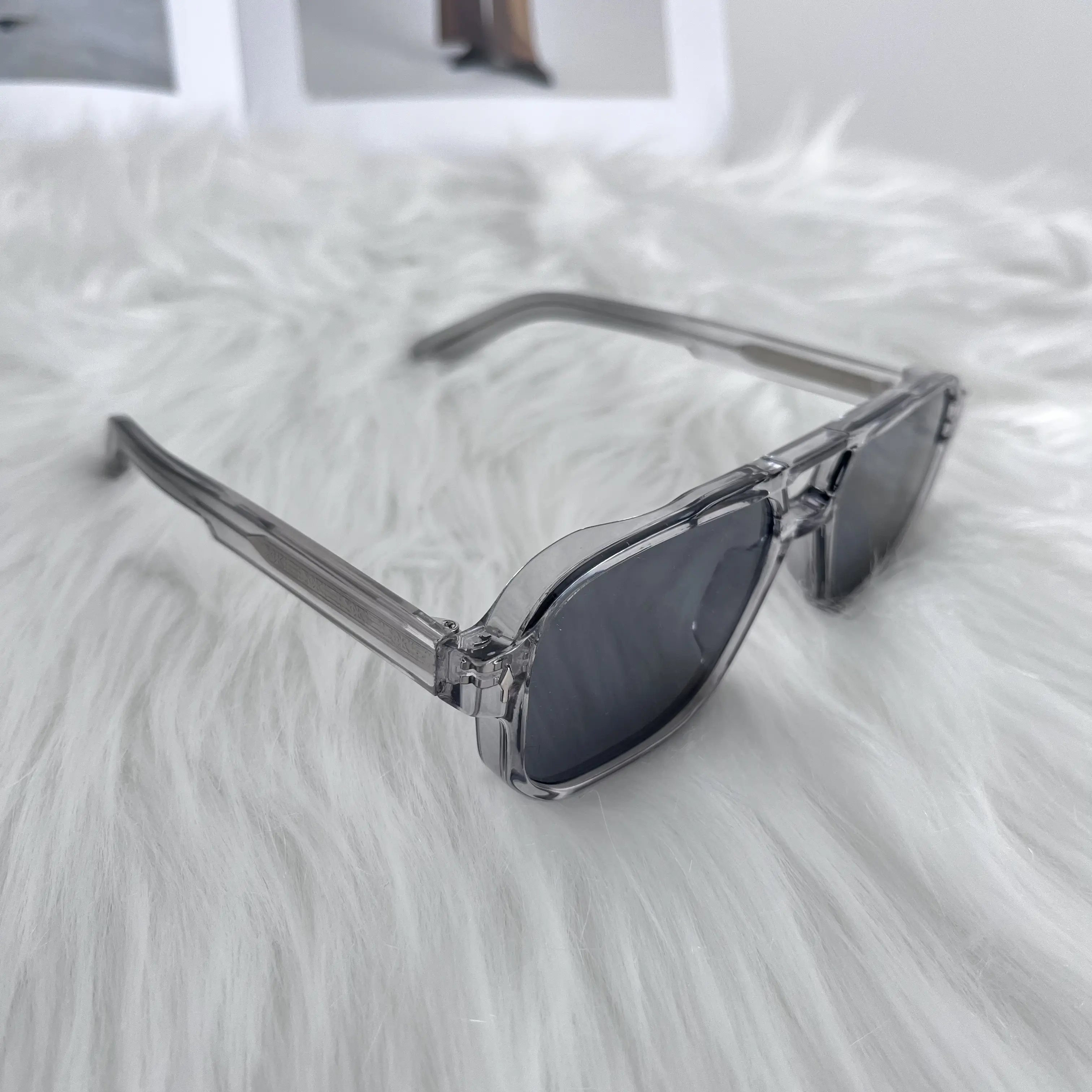 Crystal Grey Geometric Sunglasses, Modern Minimalist Unisex Shades for Casual Daily Wear, Lightweight & Durable Frame, Streetwear Outfits, Angular Frame