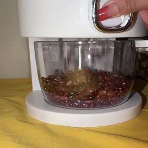 UFORU insect-proof airtight Rice Dispenser with Measuring Cups - Moisture-Resistant Plastic, Airtight Grain Storage Container for Soybeans, Corn & Cereals,pet food,cat food,dog food,suitable for kitchen and food storage room