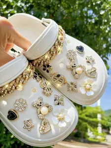 20pcs Rhinestone Abs Pearl Bear Chain, Star Heart Flower Shoe Clips DIY Decorations, Multifunctional Shoes Accessories for Women, Rhinestone Shoes Charms, Bling Shoe Charms, Cute Shoe Charms