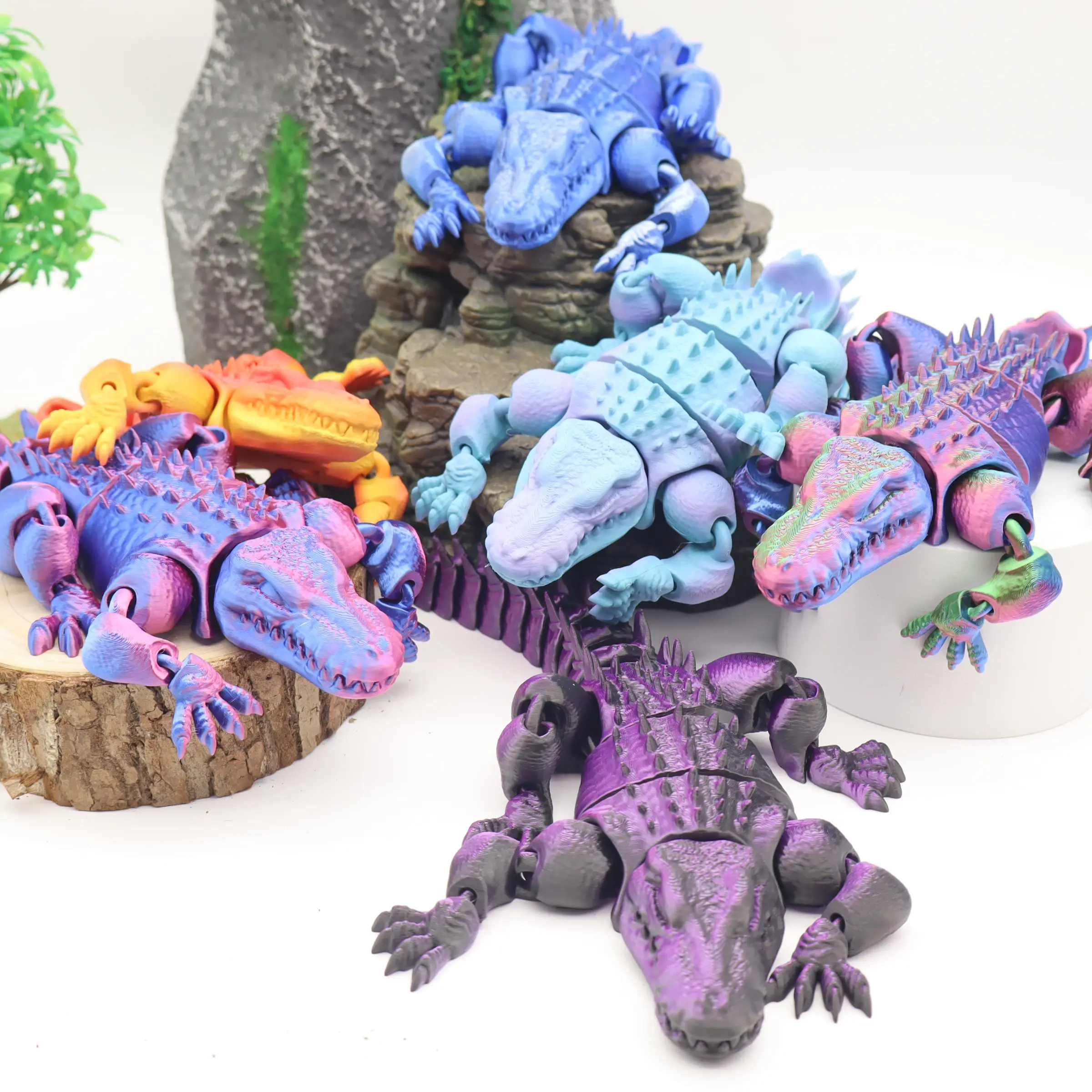 Realistic 3D Printed Crocodile Statue Collectible Figurine, Perfect Gift for Birthdays & Christmas, Decorative Ornament for Parties & Home Decoration, Articulating Animal Figurines