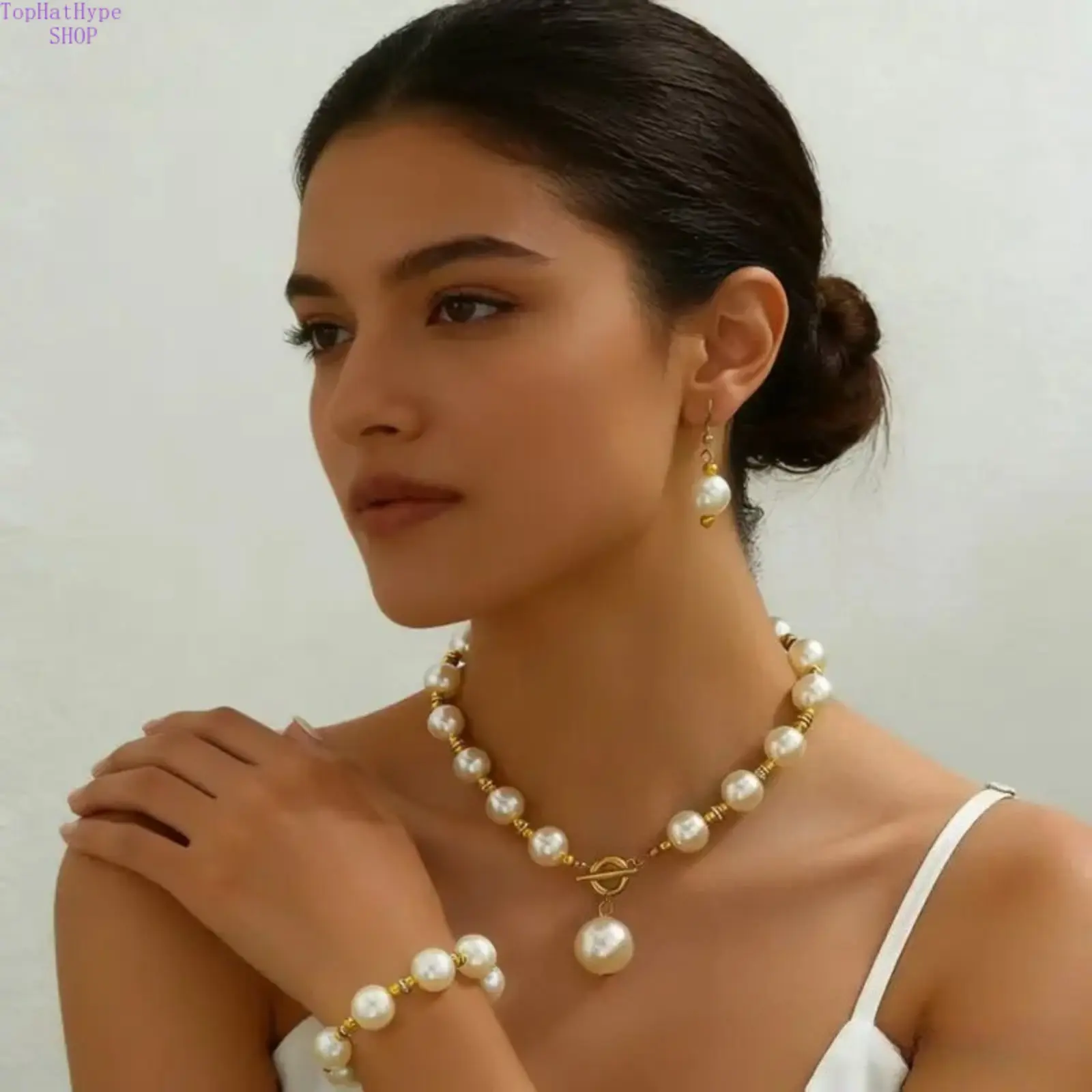 Women's Classic 4Pcs Faux Pearl Jewelry Set, Necklaces Set, White Choker & Earring Accessories Kit for Bridal Wedding, Birthday Occasions