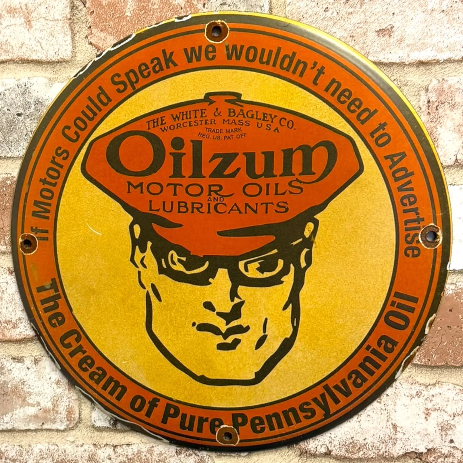 Oilzum Motor Oil Co 12" Round Vintage Porcelain Enamel Pump Plate Sign, Indoor Wall Plaque Room Decor Collectibles, Home Supplies Display Accent with Glasses Display Functionality