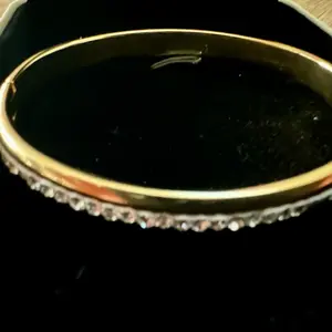 Bangle gold plate