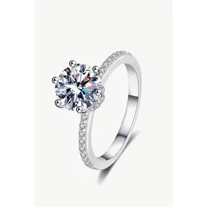 2 Carat Round Diamond Ring