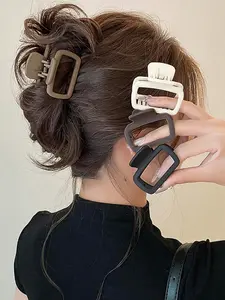 4pcs Women Square 4.6cm/1.81in Medium Black, White, Brown Lightweight Plastic Hair Clips, Flat Claw Clips, Hair Claws Set, Suitable For Daily Use, Washing, Makeup, Matching Outfits As Hair Accessories Summer Hair Claw, Jaw Clip, Clamps, Clutch
