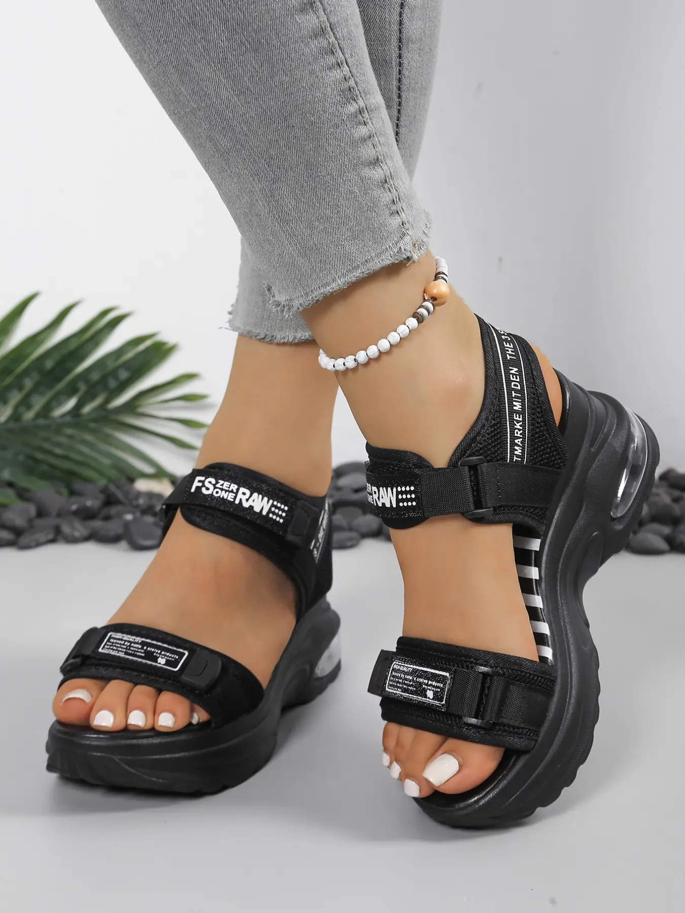 Thick soled sports sandals for women, thick soled sponge sandals, breathable mesh, fashionable open toe sandals, comfortable shoes for summer, Velcro design, Lightweight Sandals, Trendy Sandals