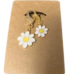 Daisy Stitch Markers