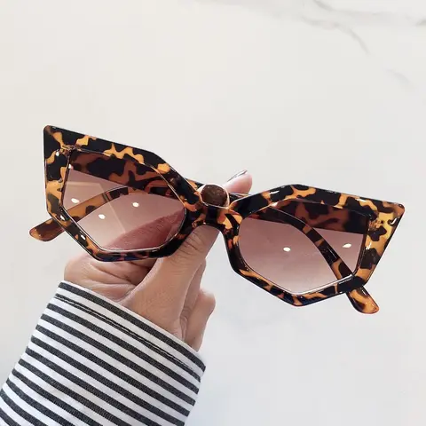 Summer Geometric Frame Plain Pattern Sunglasses Trends 2024, New Personality Travel Accessories for Women & Men, Lightweight and Durable for Outdoor Sun Protection Glasses for Daily Use, Fashion Glasses, Fashion Shades