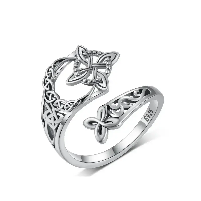 Celtic Hecate Knot Ring for Women, Symbolic Good Luck Charm, Amulet for Pagan Witchy Protection Ceremonies