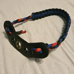 Paracord Bow Wristsling