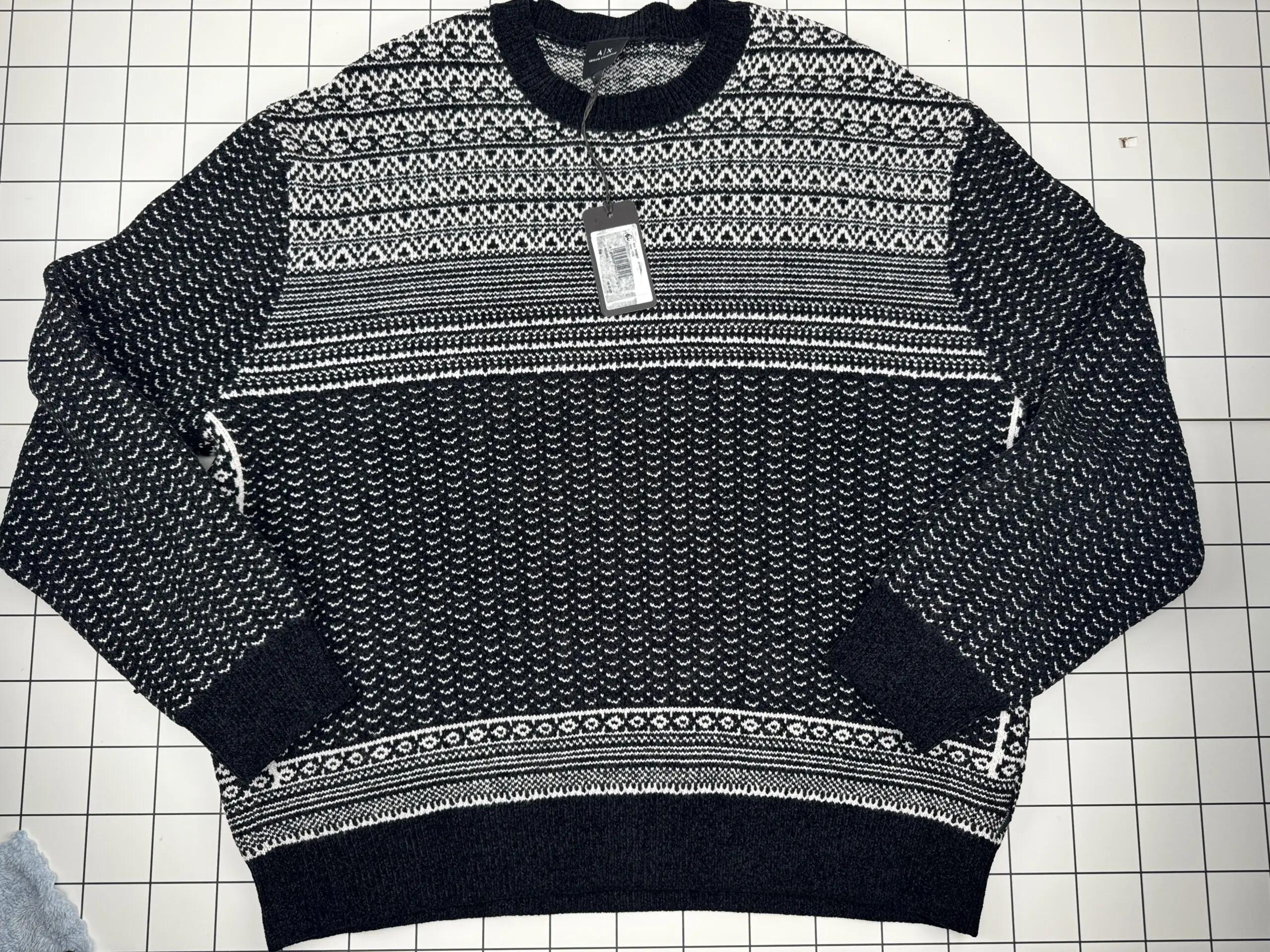 Armani Exchange Men's Fashion Crew Neck Sweater - Stylish Casual Pullover, Classic Ribbed Black and White Pattern, Comfortable Crew Neck Design, Snug Cuffs, Size L, Menswear Top