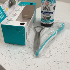 Product Review of GuruNanda Cocomint Pulling Oil with 7 Essential Oils & Vitamins D, E & K2 - 8 oz from A**n K**g