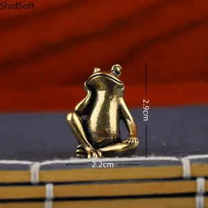 2026 New Creative Brass Meditation Frog Miniature Figurine, Cute Face-Resting Animal Decorative Figurine, Artificial Resin Desktop Ornament for Home Office Tea Pet, Miniature Figurines, Animal Decorative Figurines