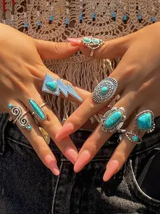 8pcs Vintage Distressed Silver Alloy Knuckle Rings Set for Women Western Turquoise Stone Rings Bohemian Midi Ring Bulk, Chunky Rings,Retro Stackable Joint Finger Ring Pack Jewelry